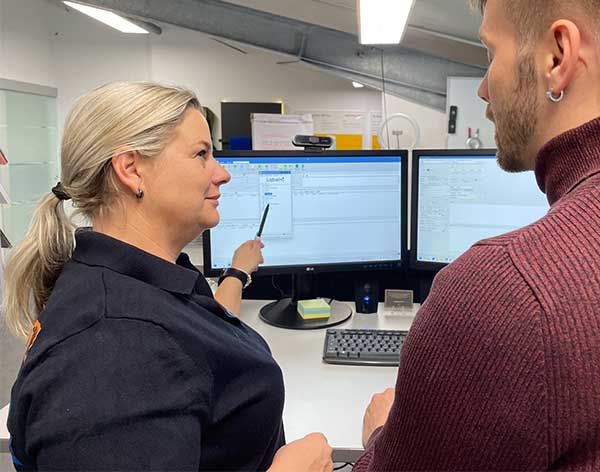 Labelwin Im Büro AWB Airtec: Die Geschäftsführer Benedikt Scholle und Jens Reiners